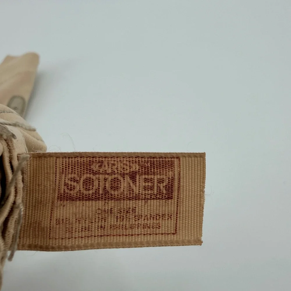 Aris Isotoner vintage aris